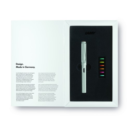 Lamy Safari LE Fountain Pen All White Multi Medium (0B1) Lamy Safari LE Fountain Pen All White Multi Medium (0B1)